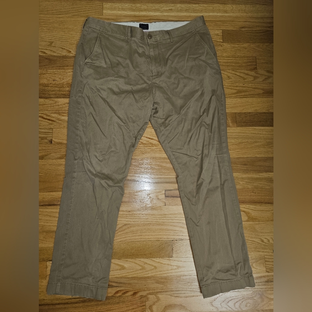 J. Crew Men's Khaki Chinos - Picture 7 of 8